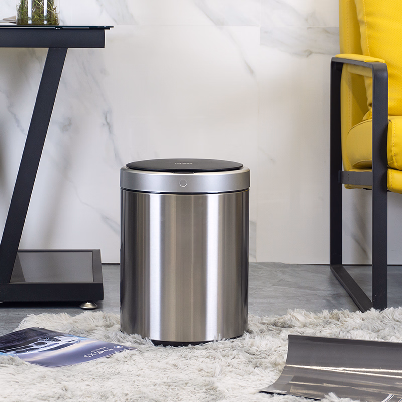 Chất liệu làm thùng rác khách sạn phổ biến nhất gồm inox cao cấp