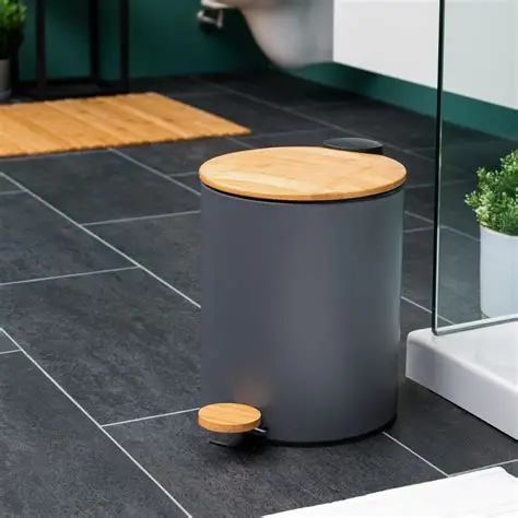 Thùng rác khách sạn