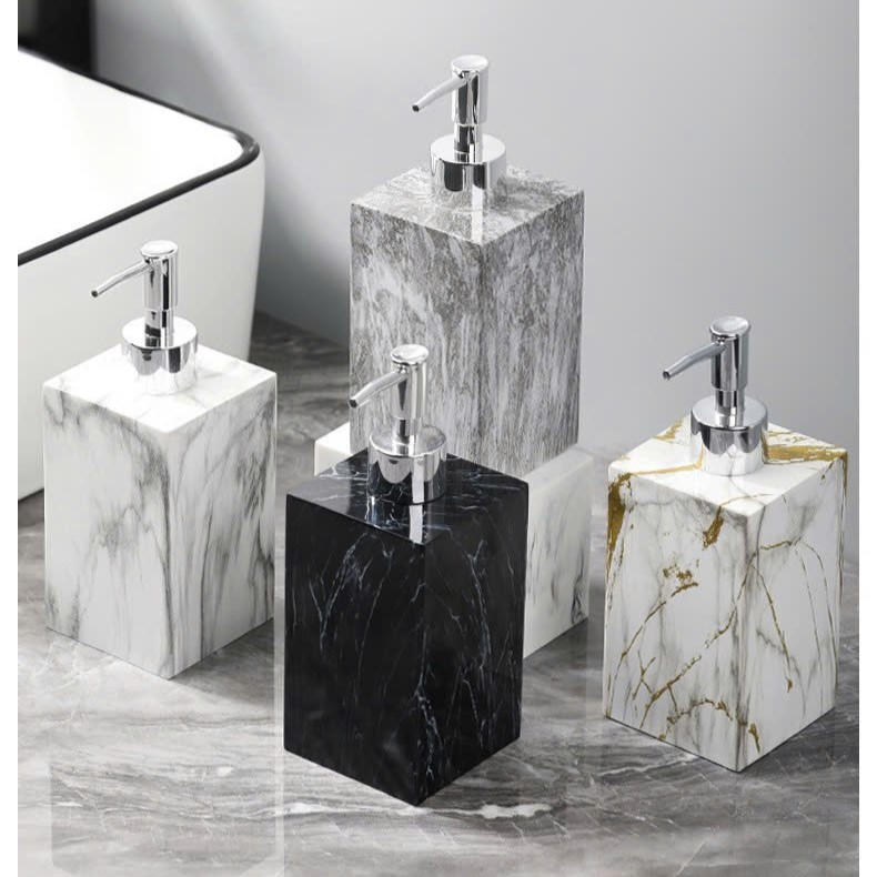 Bình đựng dầu gội sữa tắm được phân loại dựa trên cách thức lắp đặt và dung tích sử dụng