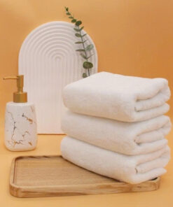 khăn tắm khách sạn