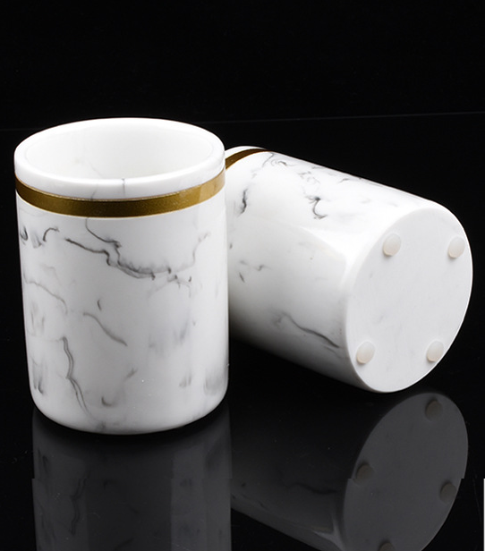 Bình đựng dầu gội sữa tắm trắng vân đá viền vàng