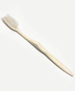 Bàn chải đánh răng lúa mạch là gì? Vì sao các khách sạn, resort nên sử dụng