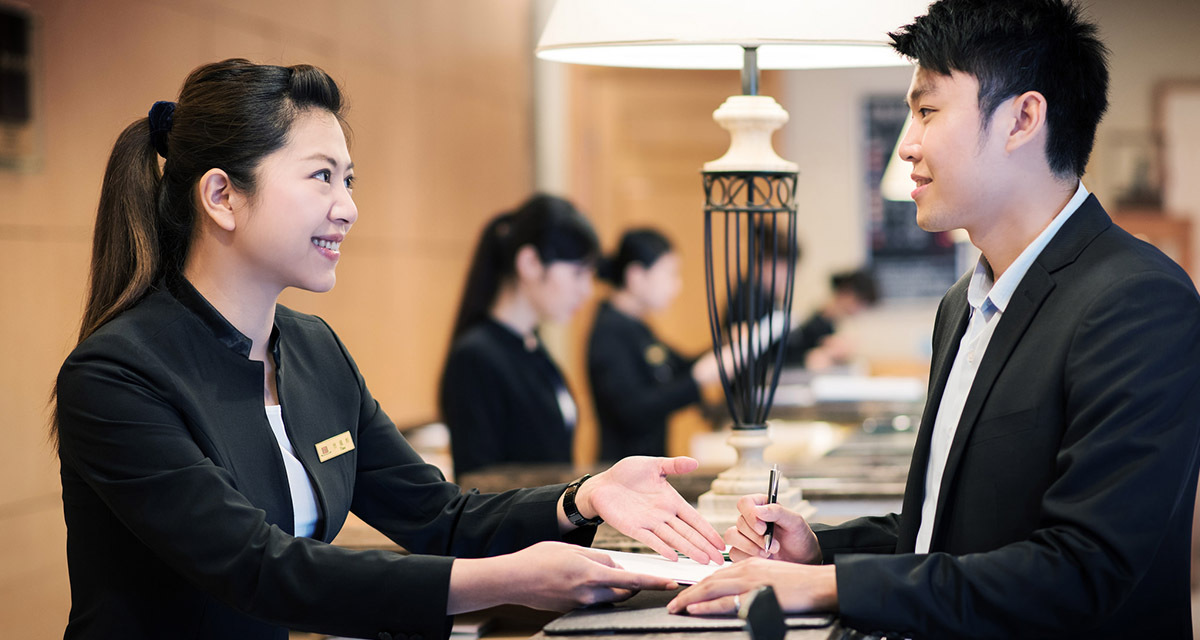 Quản trị khách sạn lương bao nhiêu luôn là câu hỏi hàng đầu của nhân sự trong ngành