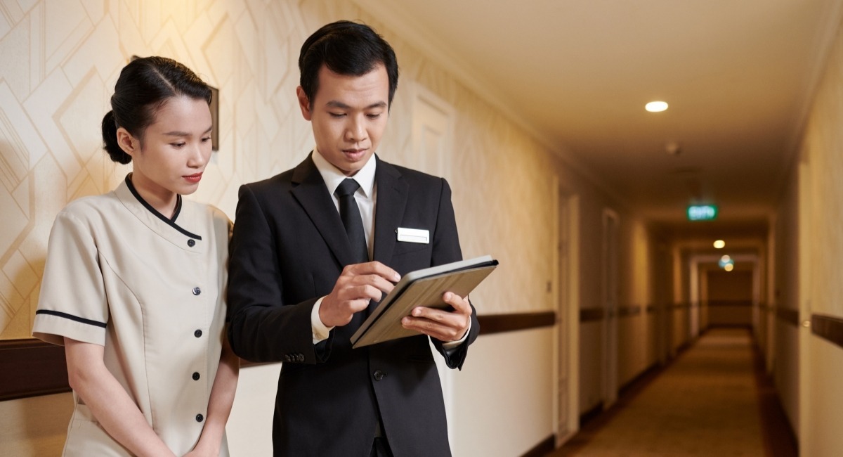 Quy trình nghiệp vụ quản lý khách sạn là tập hợp các văn bản hướng dẫn chi tiết về trình tự