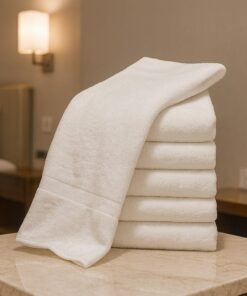 Bộ khăn tắm khách sạn gồm những gì? Kích thước, cách lựa chọn và đơn vị giá tốt 2026