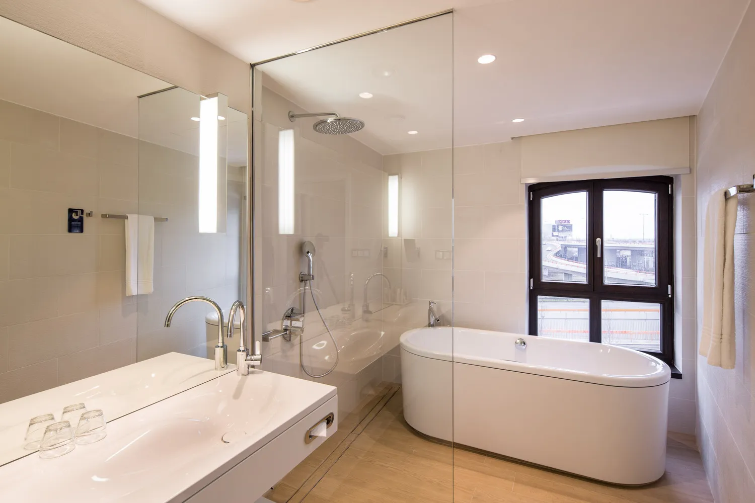 phan-tich-mat-bang-phong-nghi