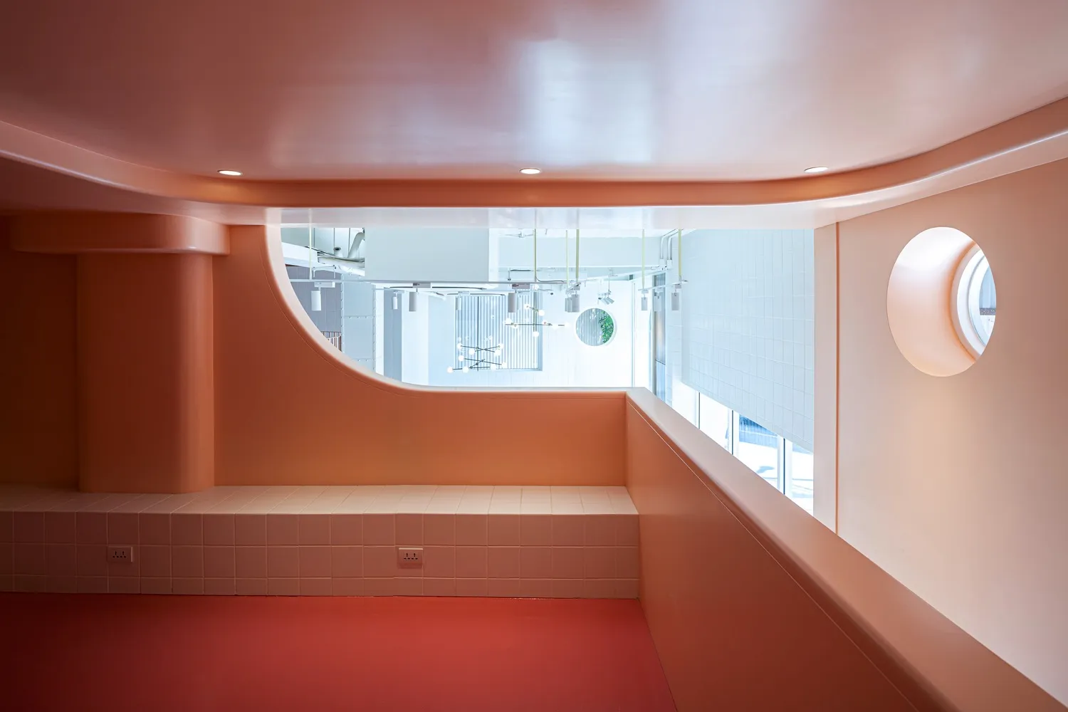 Ngon ngu noi that: Su thong tri cua Su tinh gian