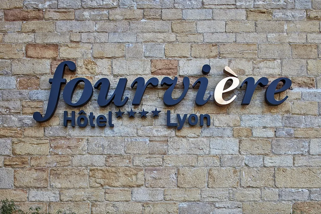 lịch sử và bối cảnh: từ tu viện "visitandines" đến điểm đến 4 sao