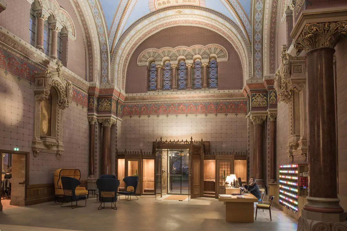 Trai Nghiem Thuc Te Da Giac Quan: Hanh Trinh Danh Thuc Tam Hon