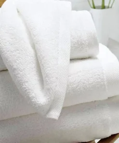 Tại sao khăn Cotton 100% vẫn là "Vua" trong phòng tắm của các khách sạn 5 sao?