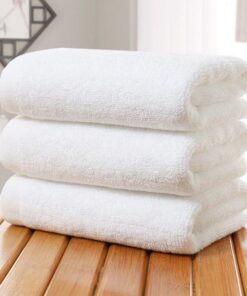 Bài toán kinh tế: Vòng đời thực tế của một chiếc khăn tắm khách sạn cao cấp là bao lâu?